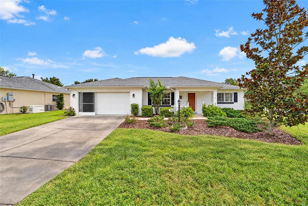 Photo of 9681 SW 97th Place, Ocala, FL 34481 (MLS # OM734895)