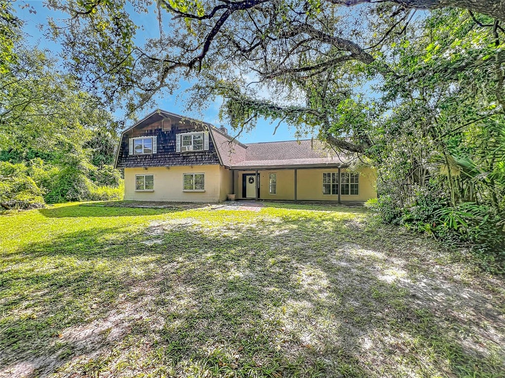 Photo of 125 Snow Hill Road, Geneva, FL 32732 (MLS # O6428307)