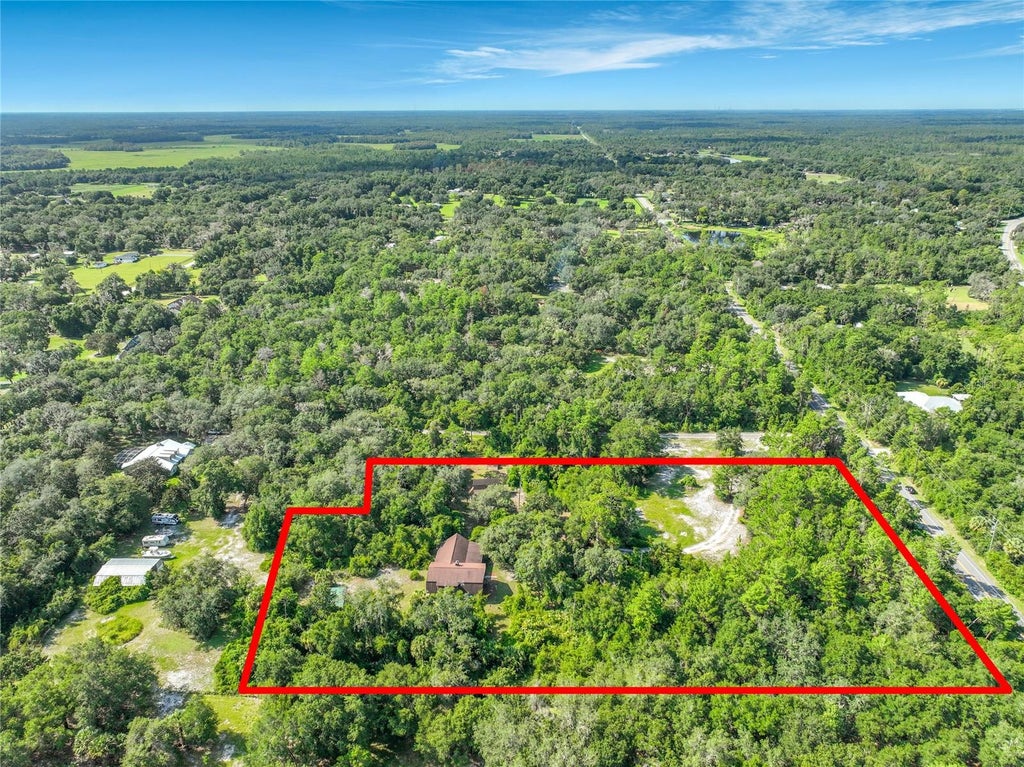 Photo of 125 Snow Hill Road, Geneva, FL 32732 (MLS # O6428307)