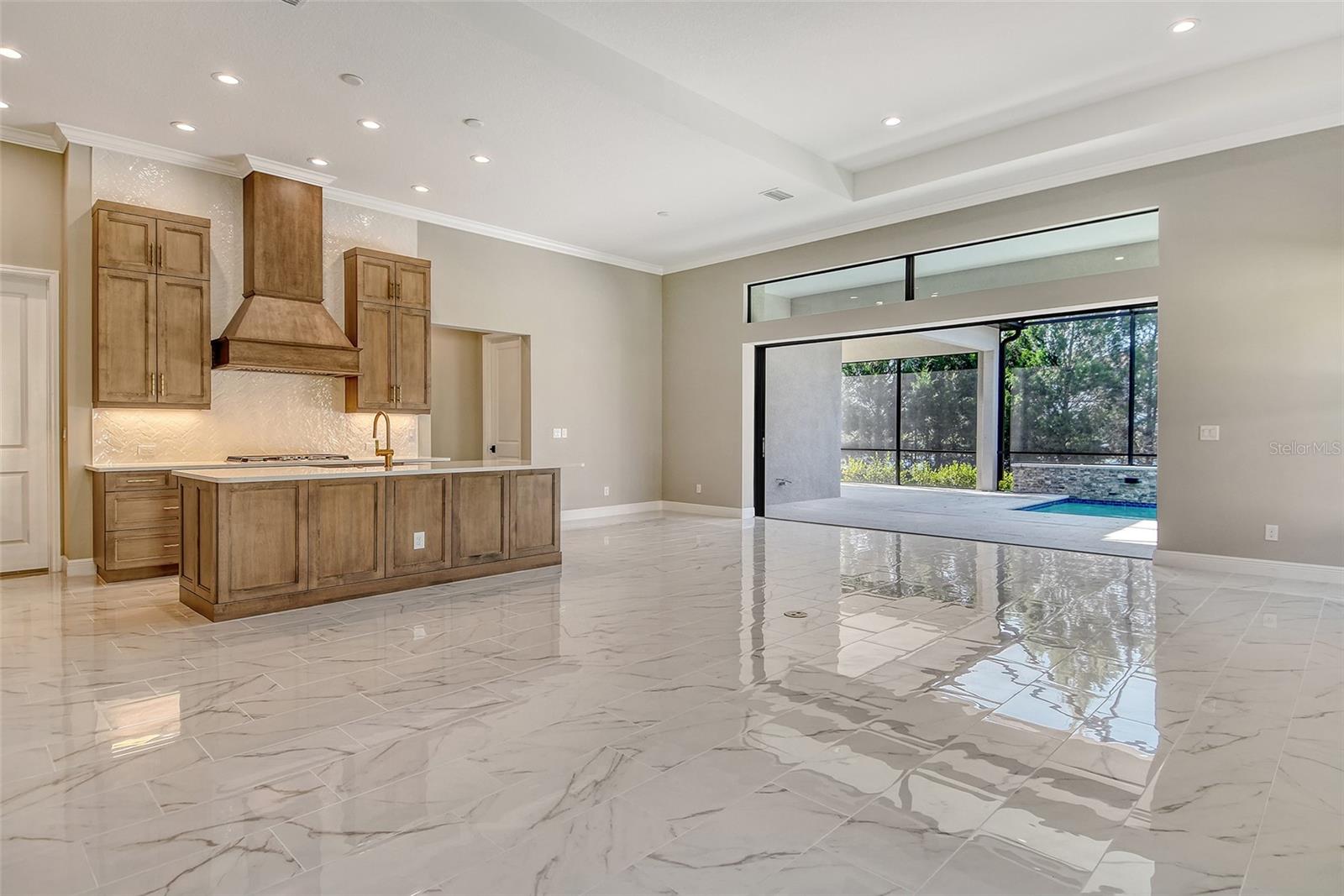 ARIA PHASE III - Residential