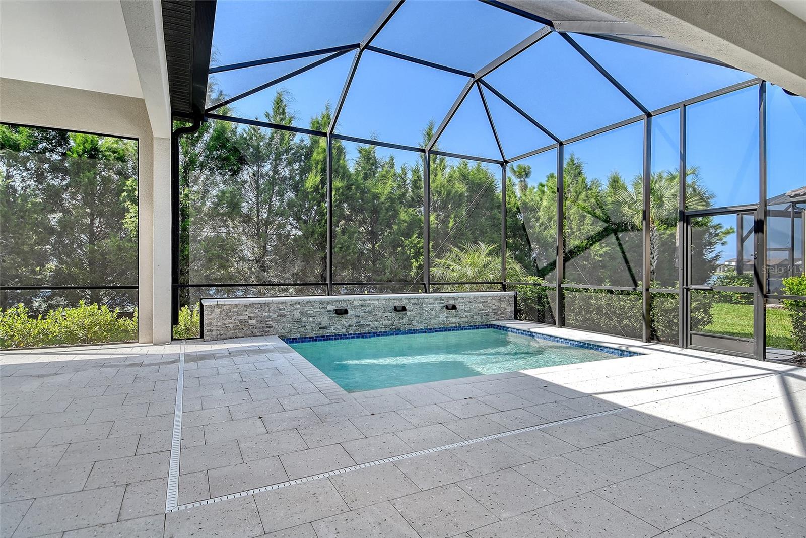 ARIA PHASE III - Residential
