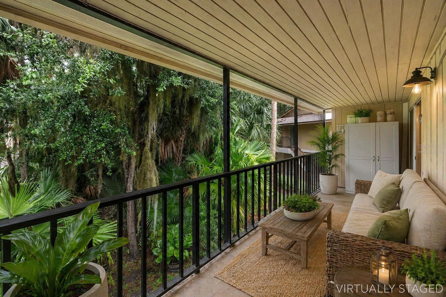 LAKESIDE CONDO APTS - Residential