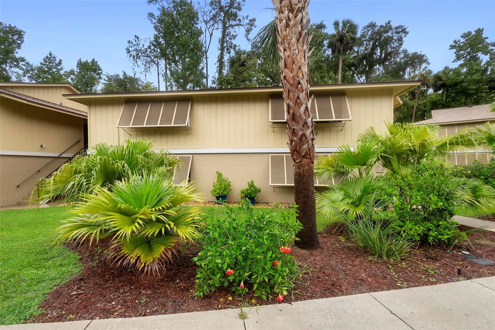 110 CYPRESS WOODS COURT 10B