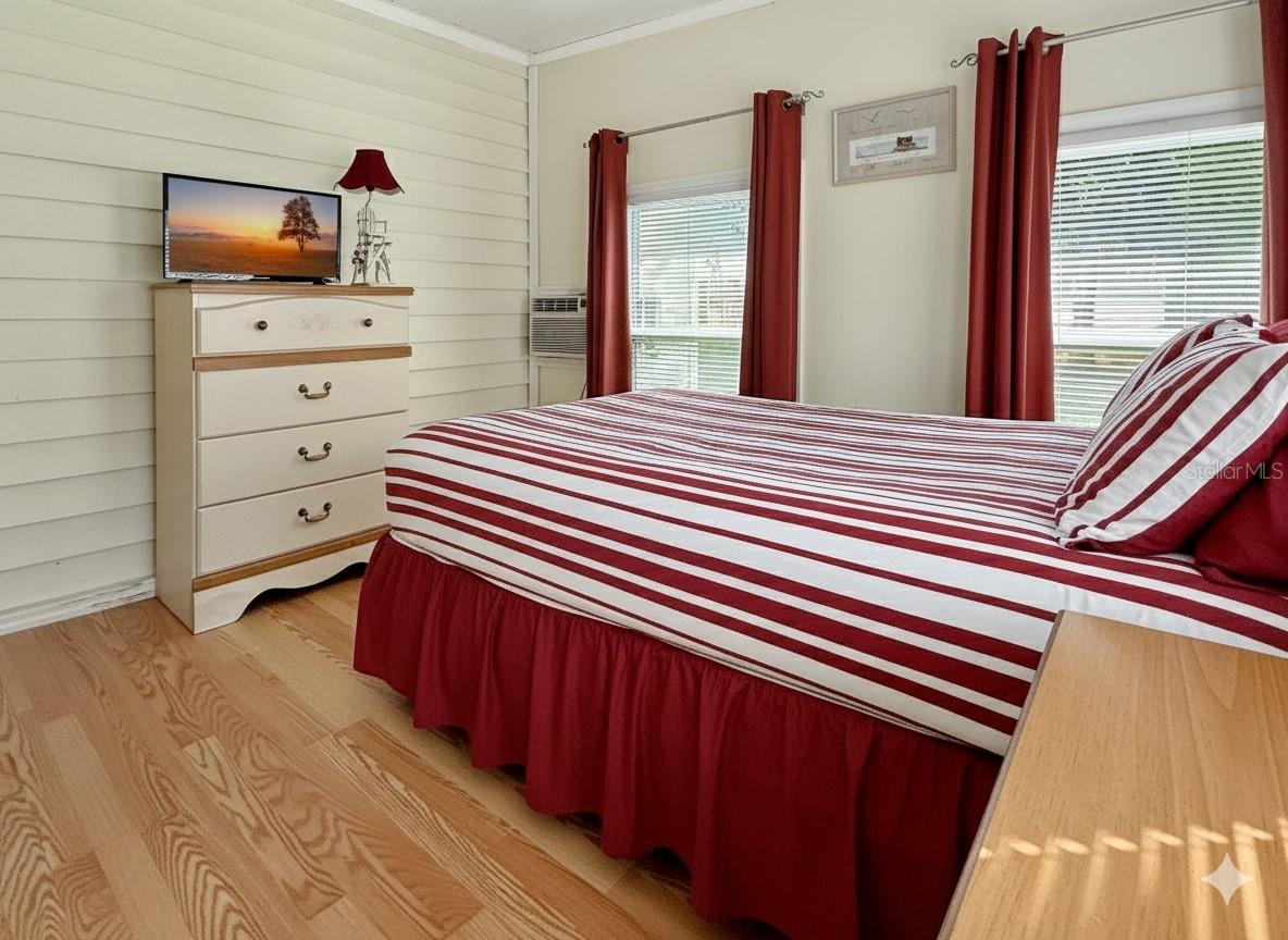 HOLIDAY PARK - Residential