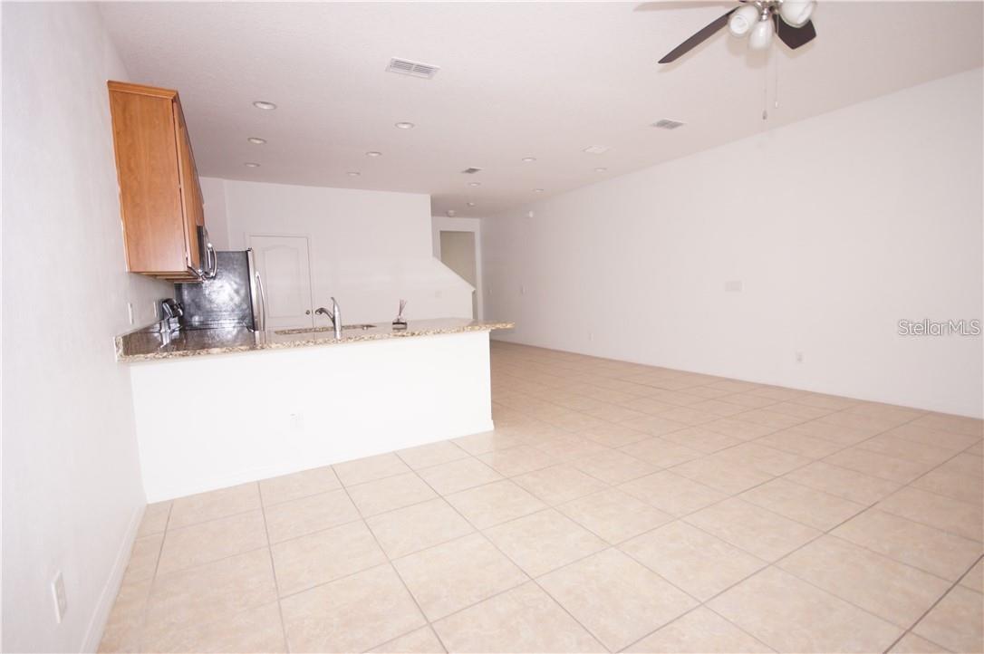 LAKE BURDEN SOUTH PH 2 - Residential Lease