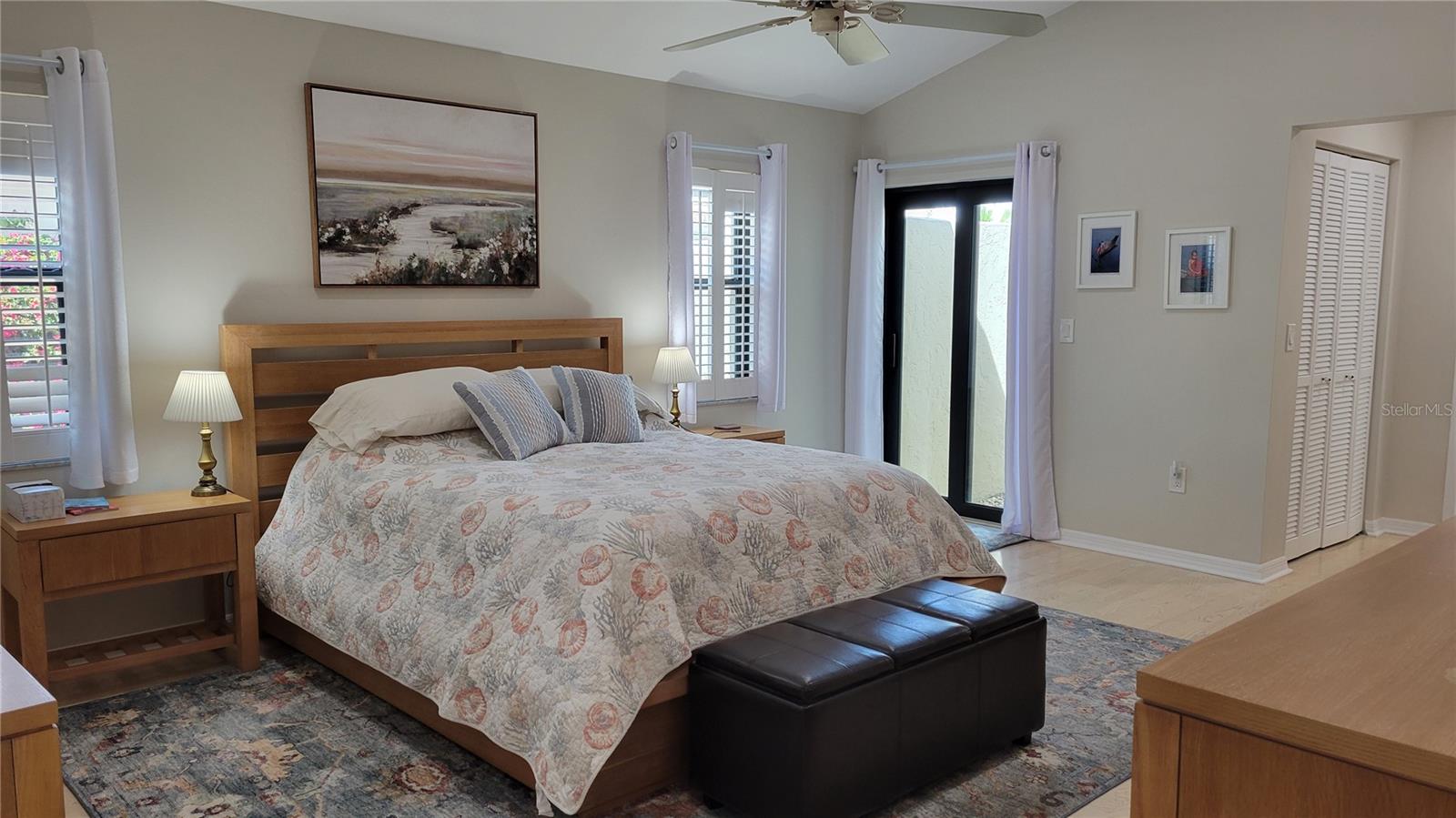 HARBOUR OAKS 2 - Residential Lease