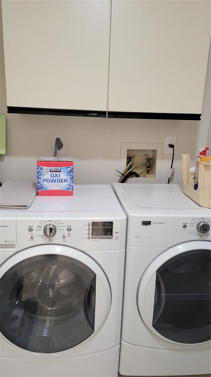 HARBOUR OAKS 2 - Residential Lease