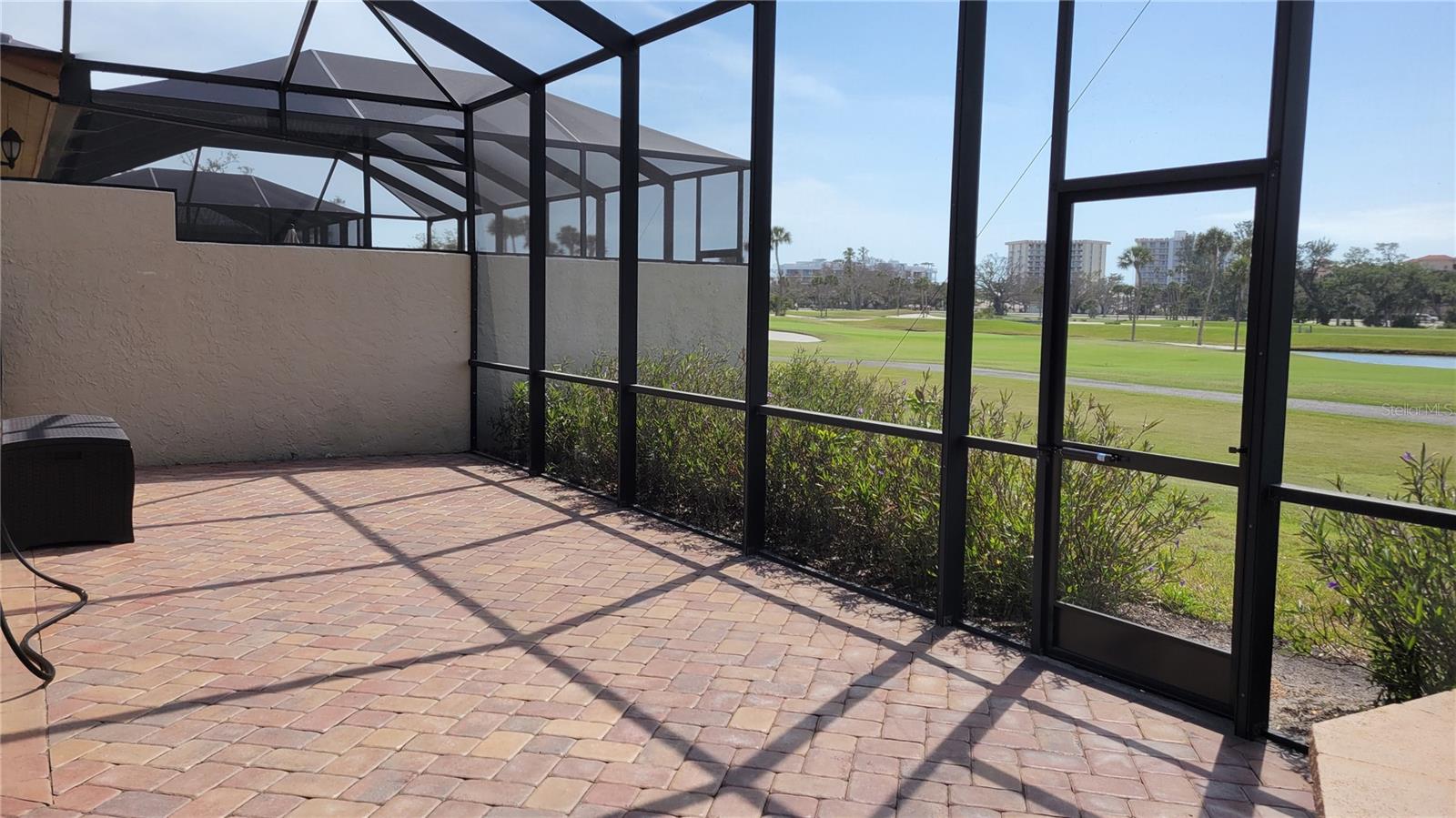 HARBOUR OAKS 2 - Residential Lease