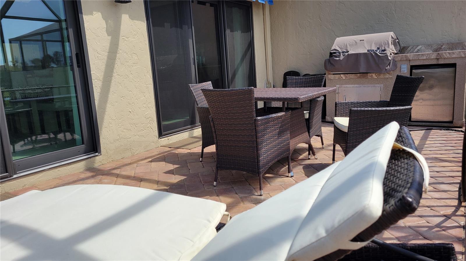 HARBOUR OAKS 2 - Residential Lease