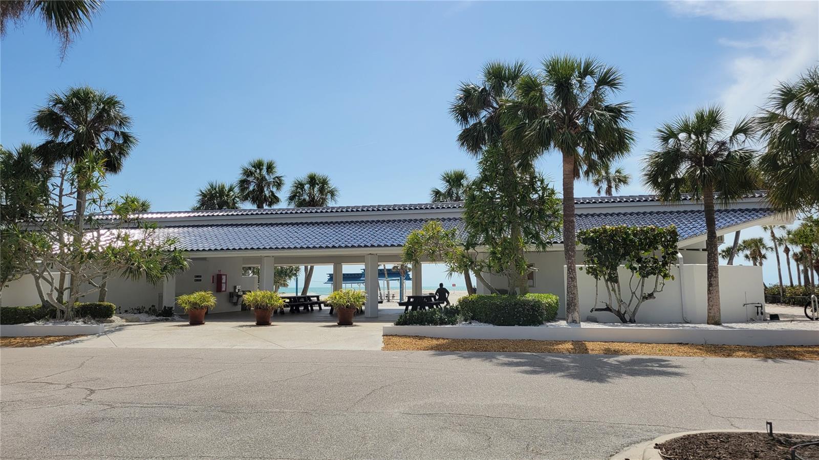 HARBOUR OAKS 2 - Residential Lease