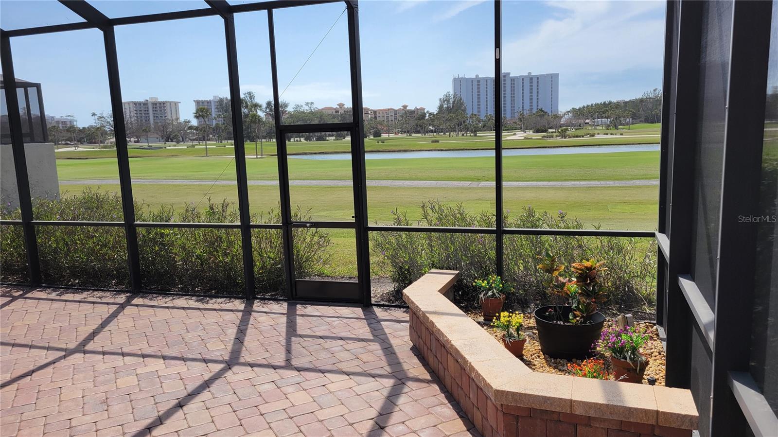 HARBOUR OAKS 2 - Residential Lease