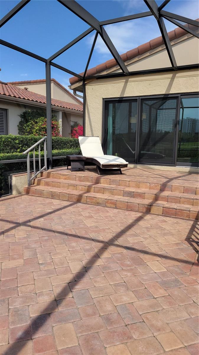 HARBOUR OAKS 2 - Residential Lease