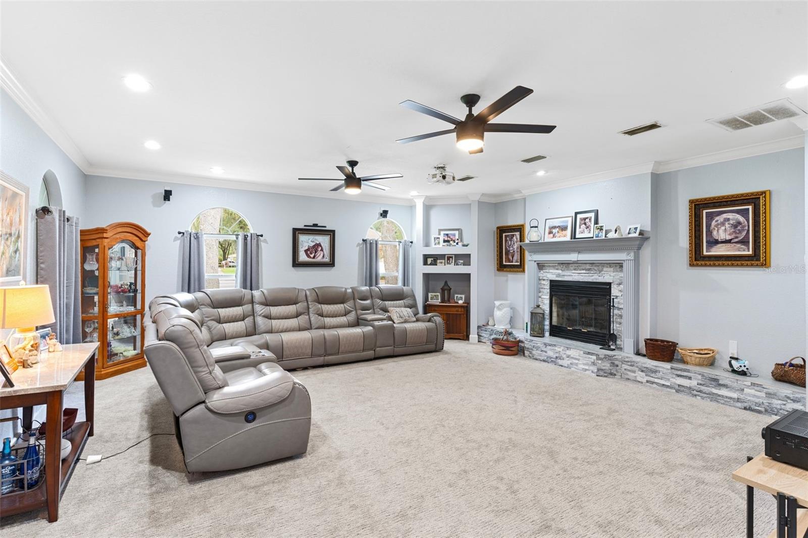 DEER BROOKE - Residential