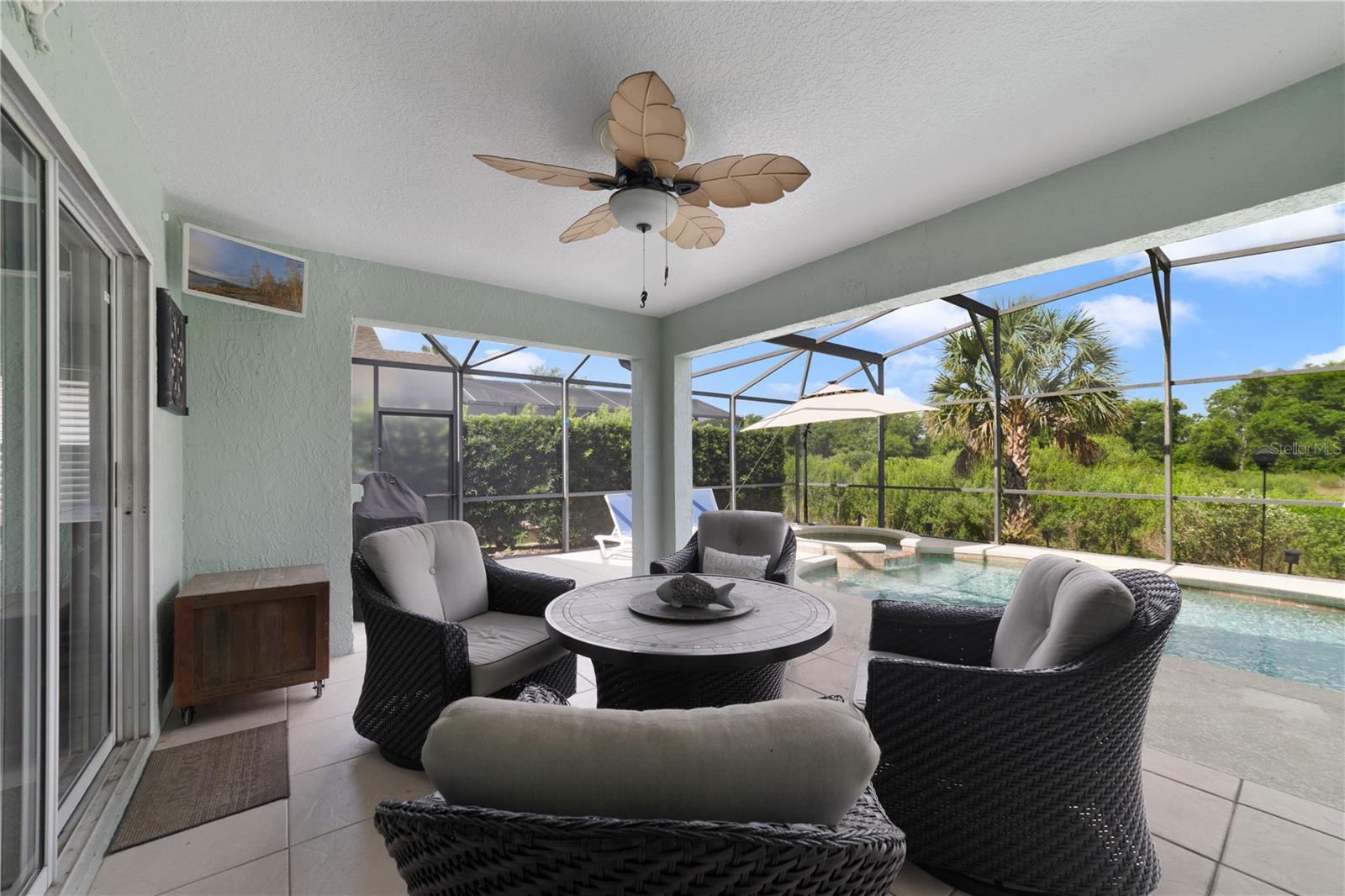 COUNTRY CLUB PARK - Residential