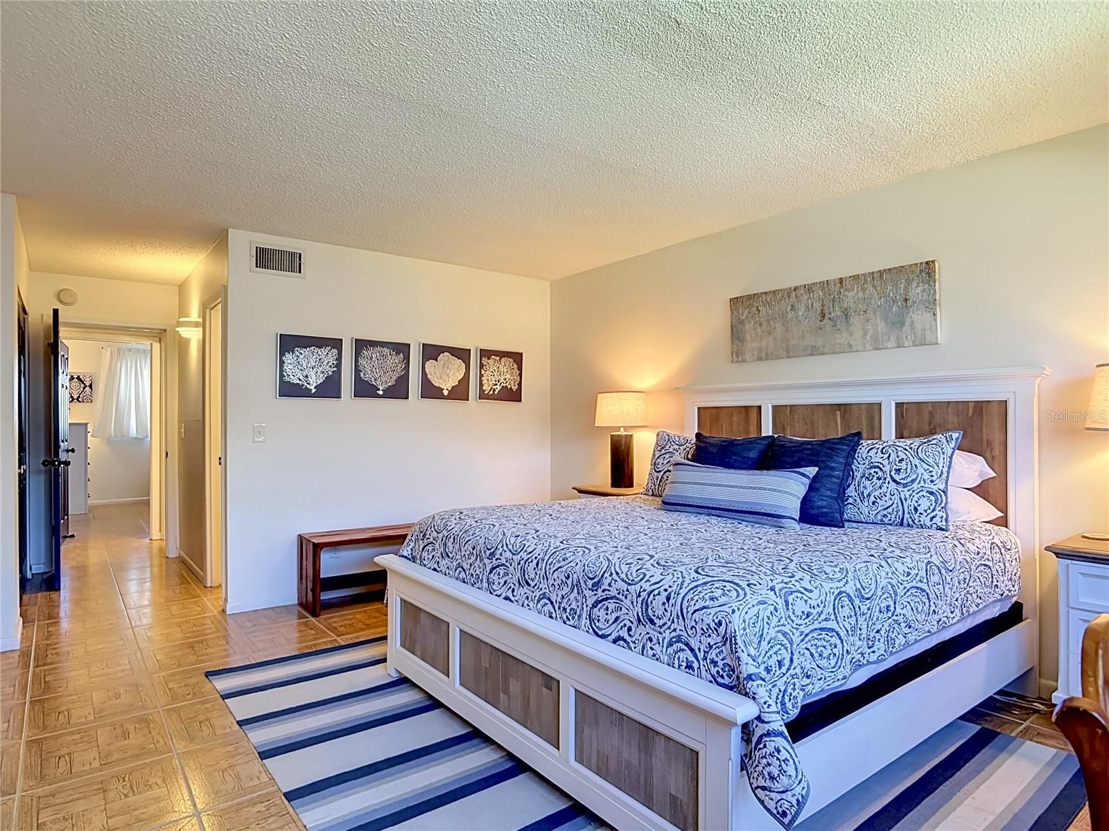 ORMOND BREAKERS - Residential
