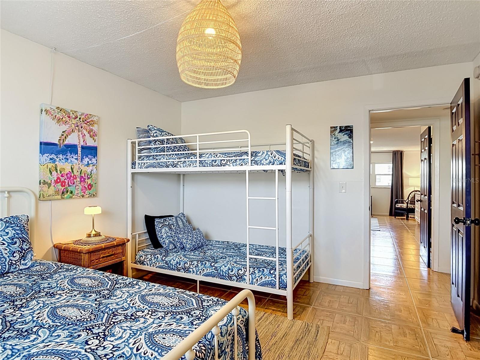 ORMOND BREAKERS - Residential