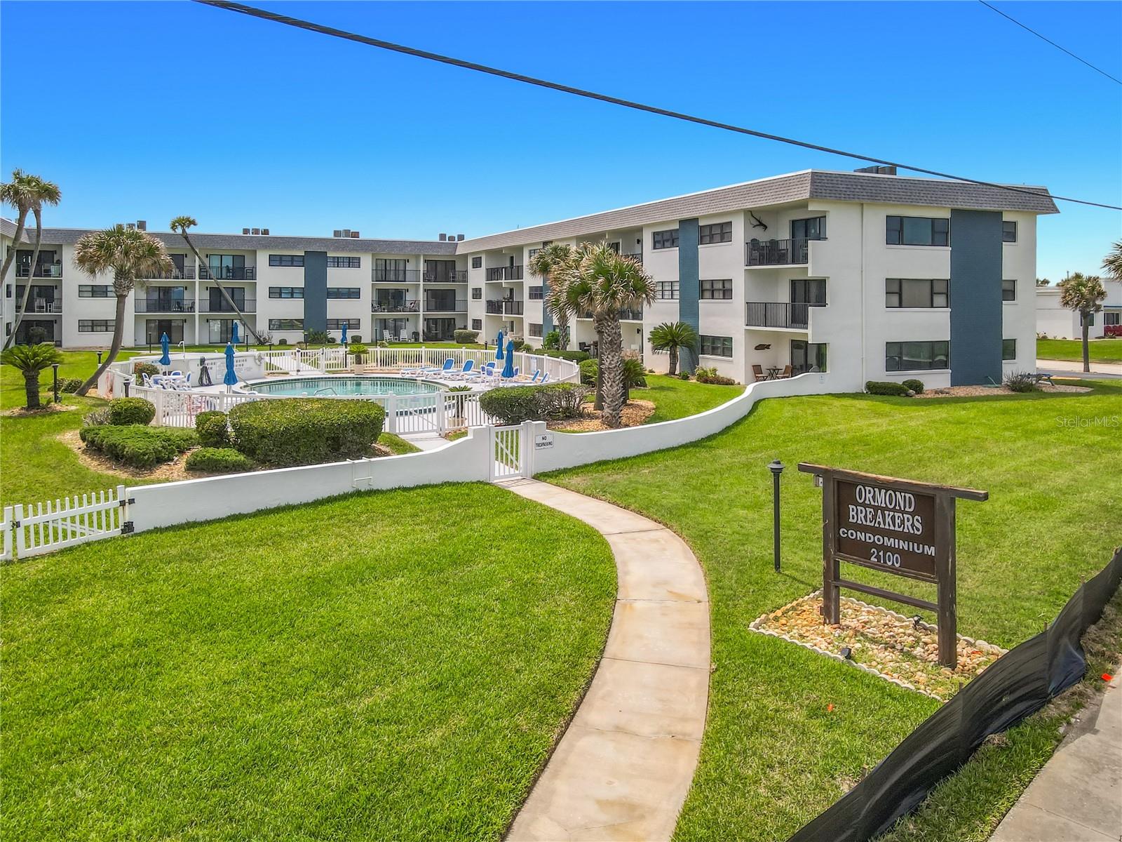 ORMOND BREAKERS - Residential