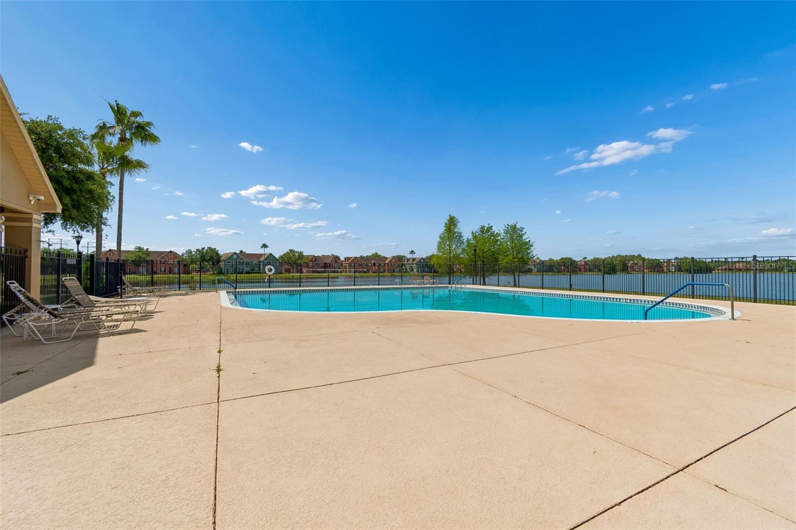 LAKE CHASE CONDO - Residential