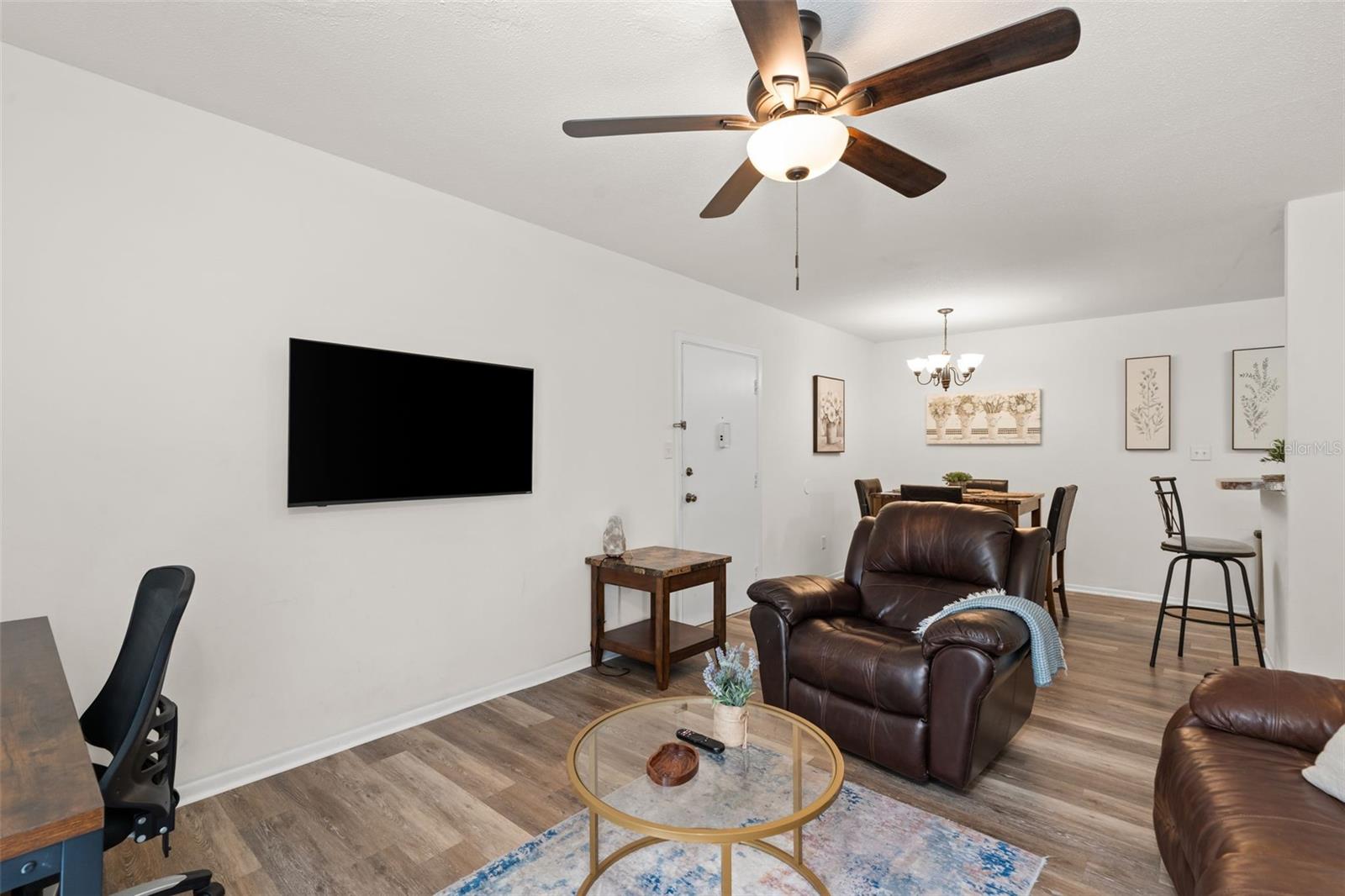 SUMMIT HOUSE - Residential