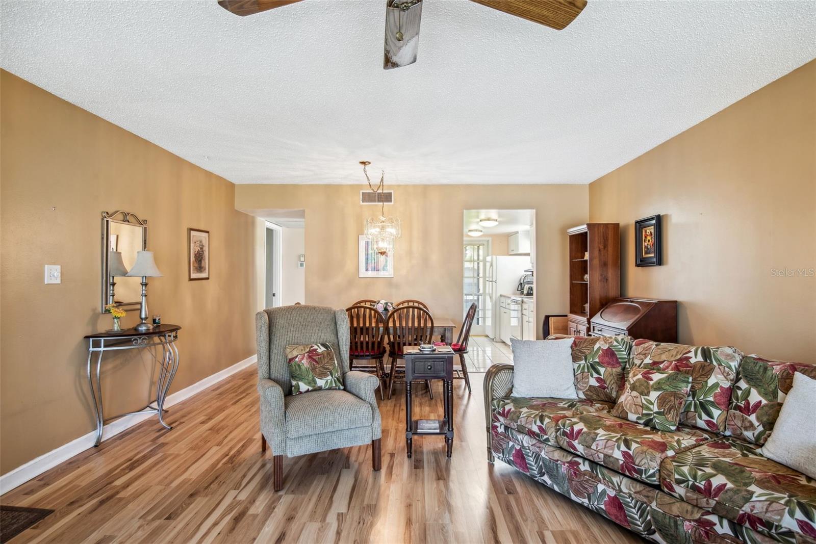 BOULEVARD CLUB THE CONDO - Residential Lease