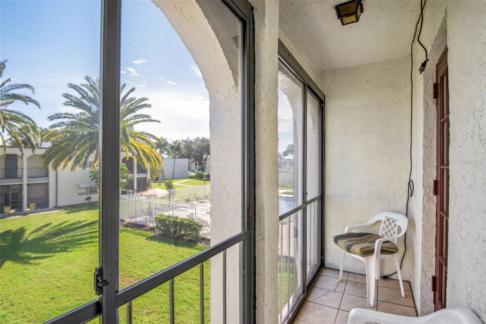 BOULEVARD CLUB THE CONDO - Residential Lease