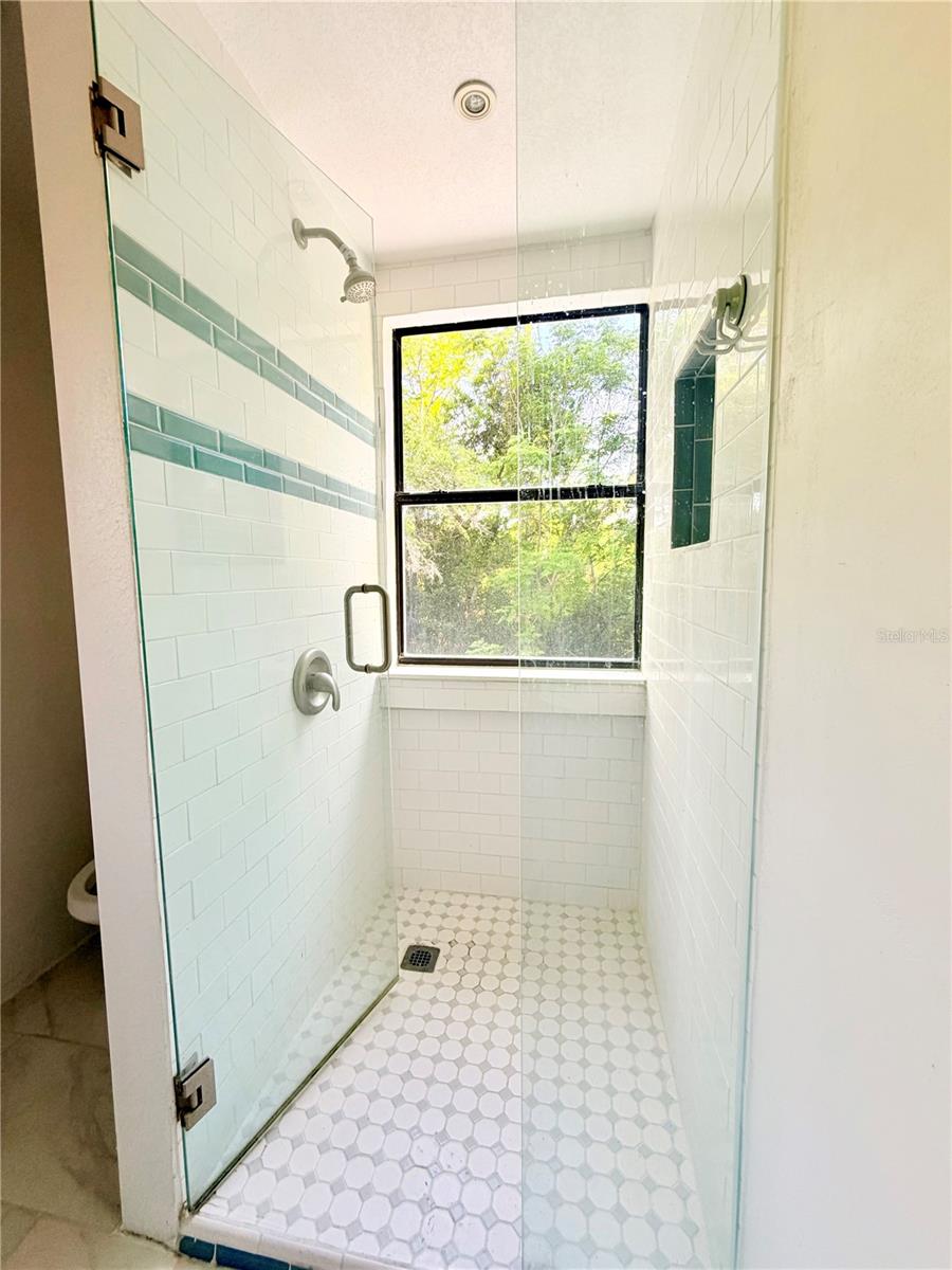 MC NEILS ORANGE VILLA - Residential