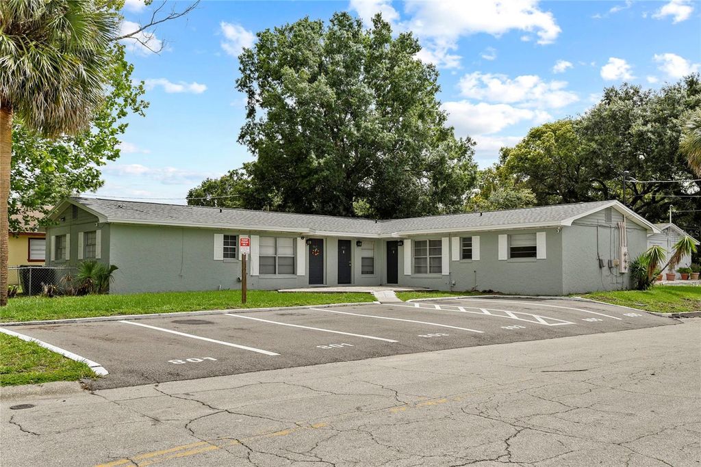 Photo of 805 Ocean Street, Kissimmee, FL 34744 (MLS # O6315499)