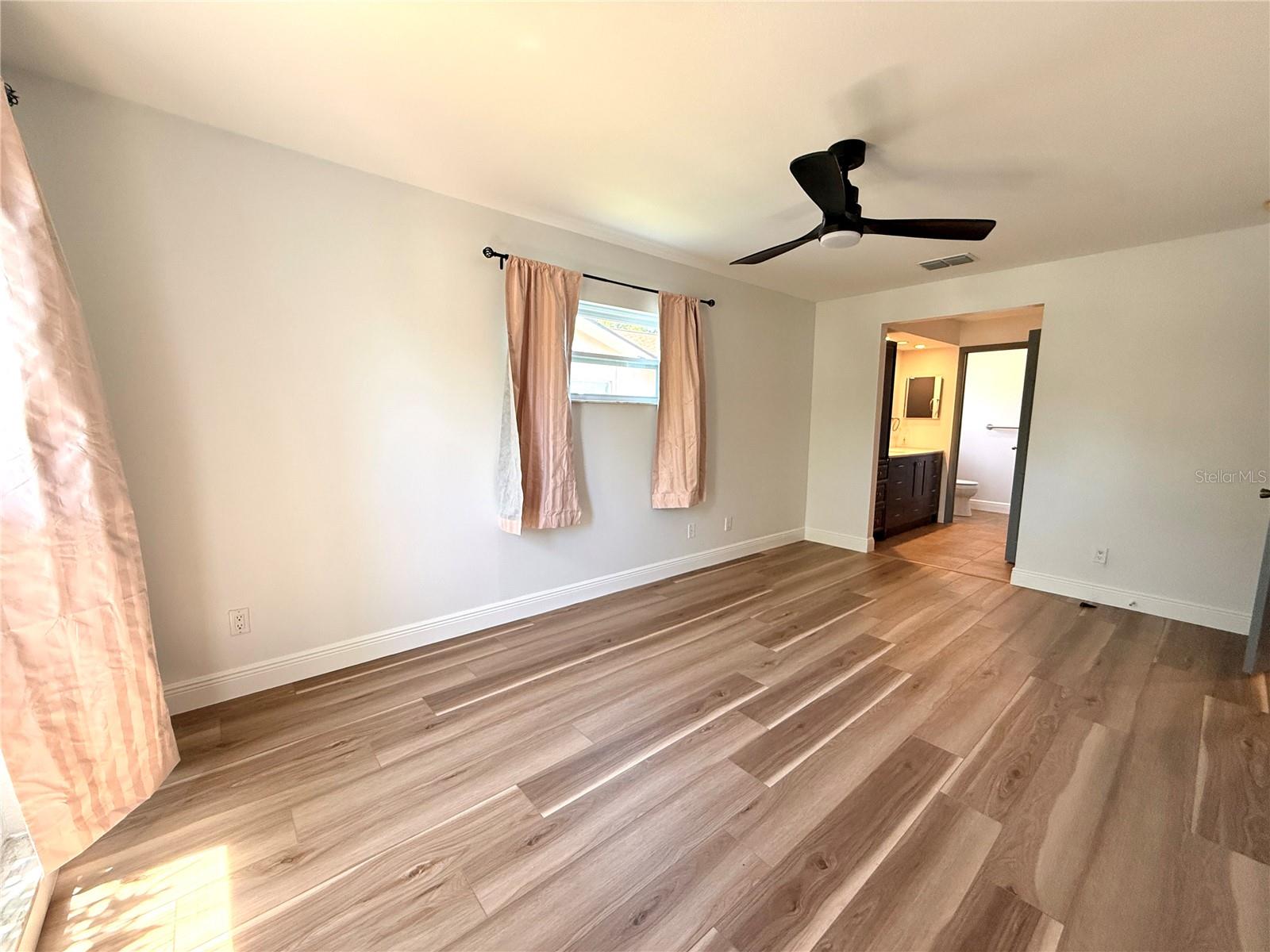 SOMERSET LAKES UNIT ONE - Residential