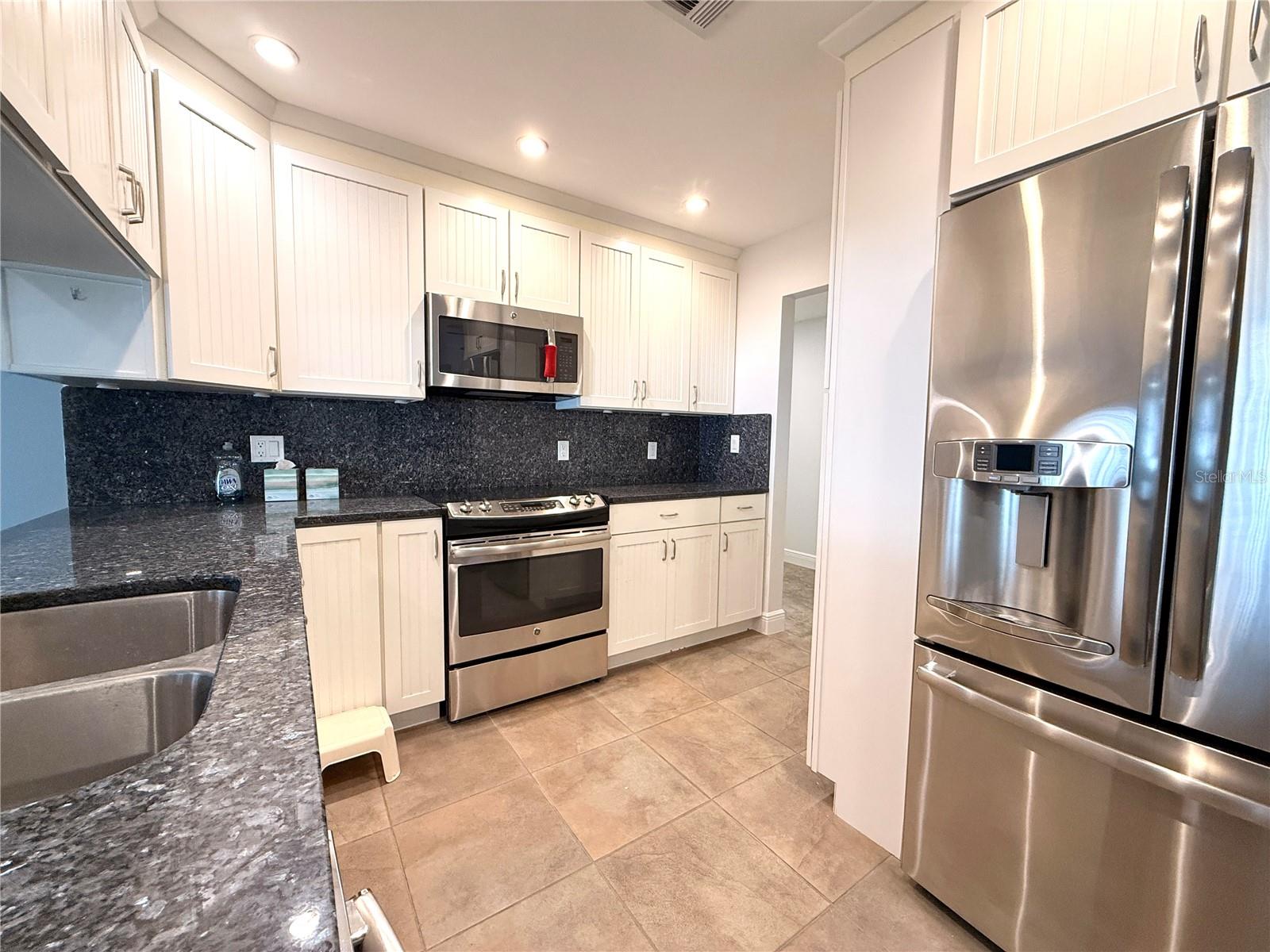 SOMERSET LAKES UNIT ONE - Residential