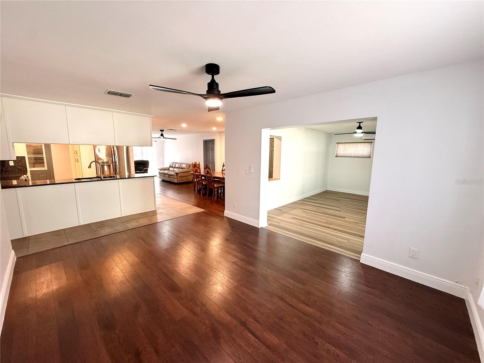 SOMERSET LAKES UNIT ONE - Residential