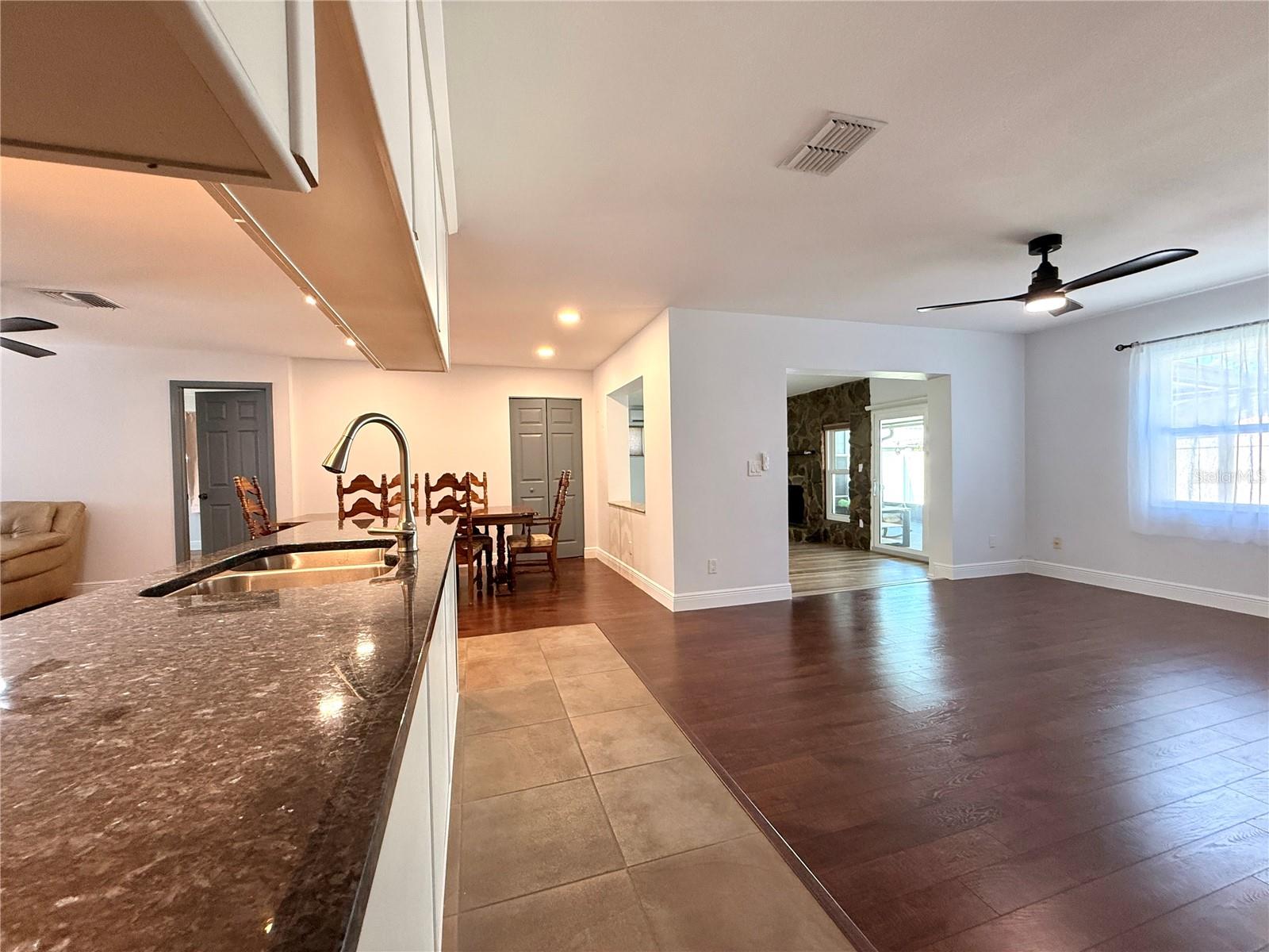 SOMERSET LAKES UNIT ONE - Residential