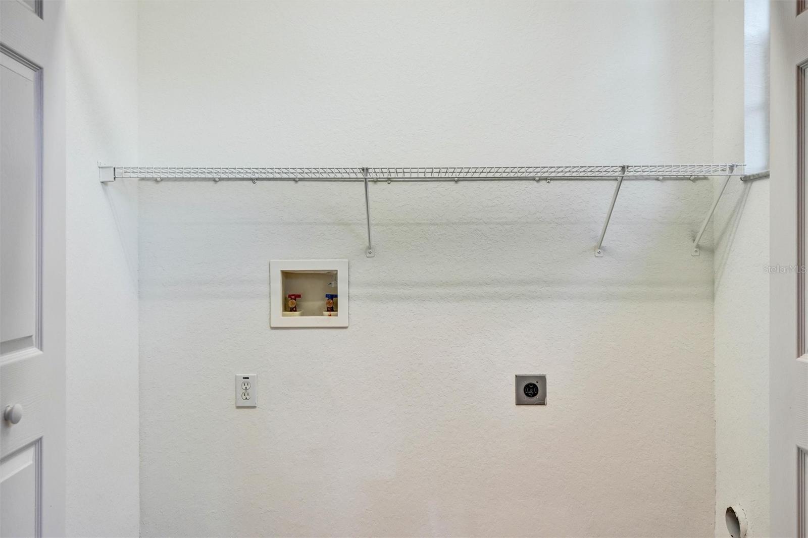 SOMERSET LAKES - Residential