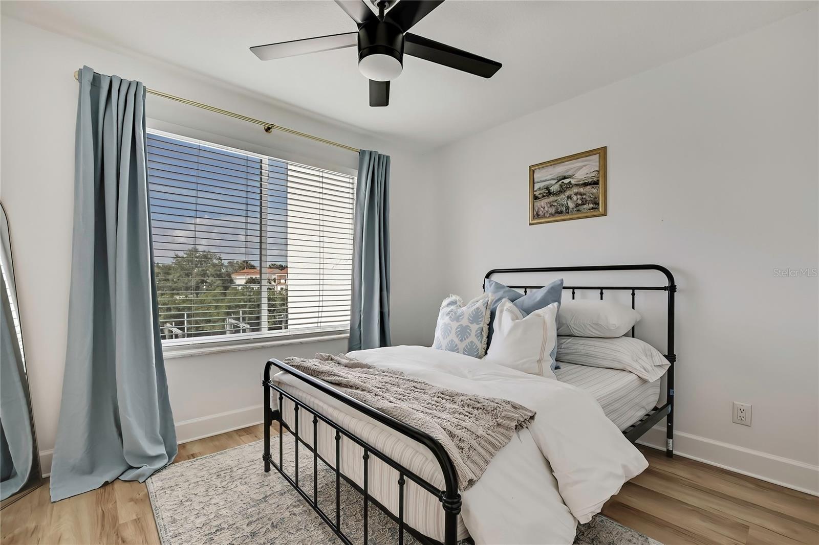 SPINNAKER COVE PH I SEC - Residential