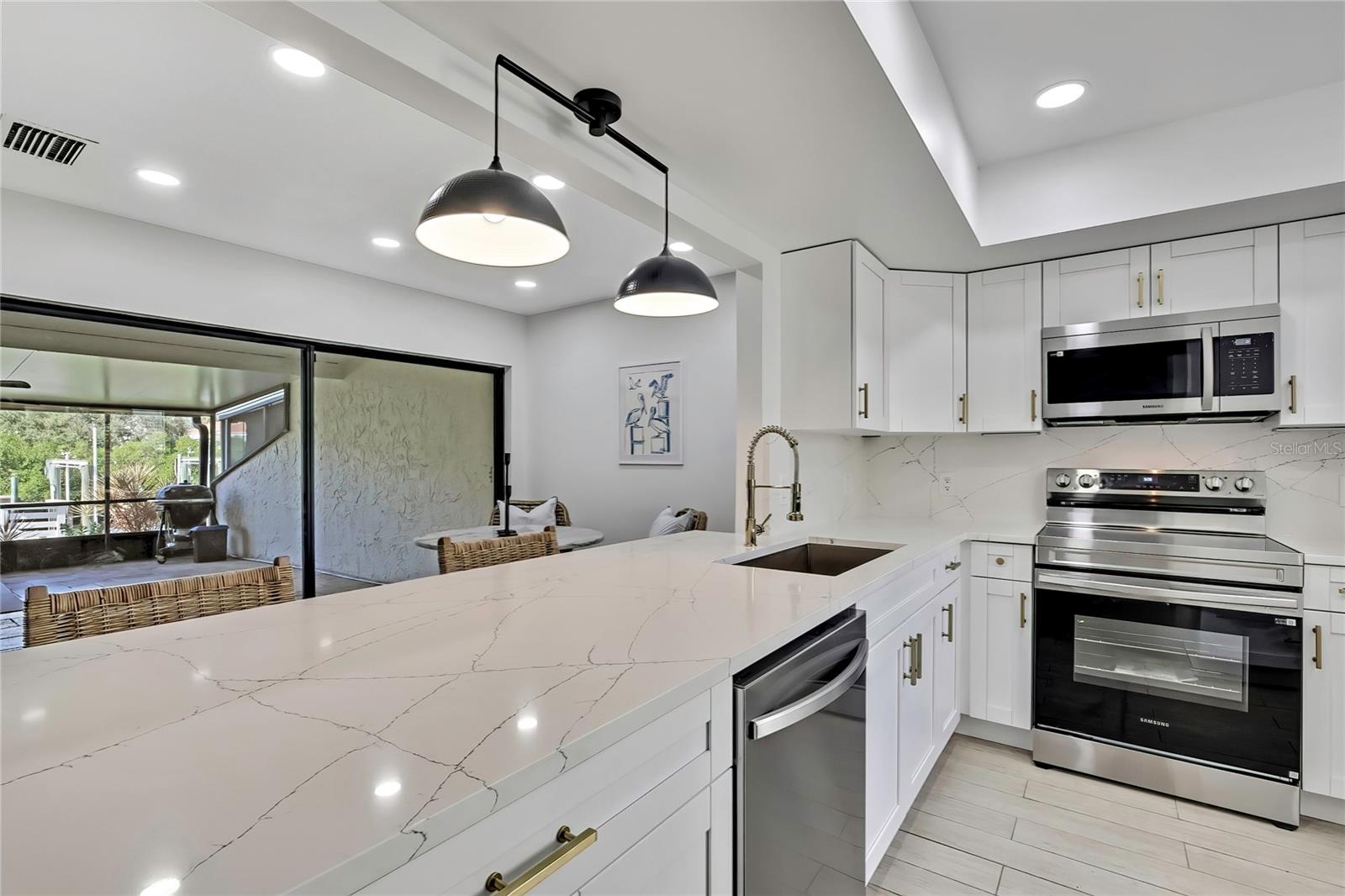 SPINNAKER COVE PH I SEC - Residential