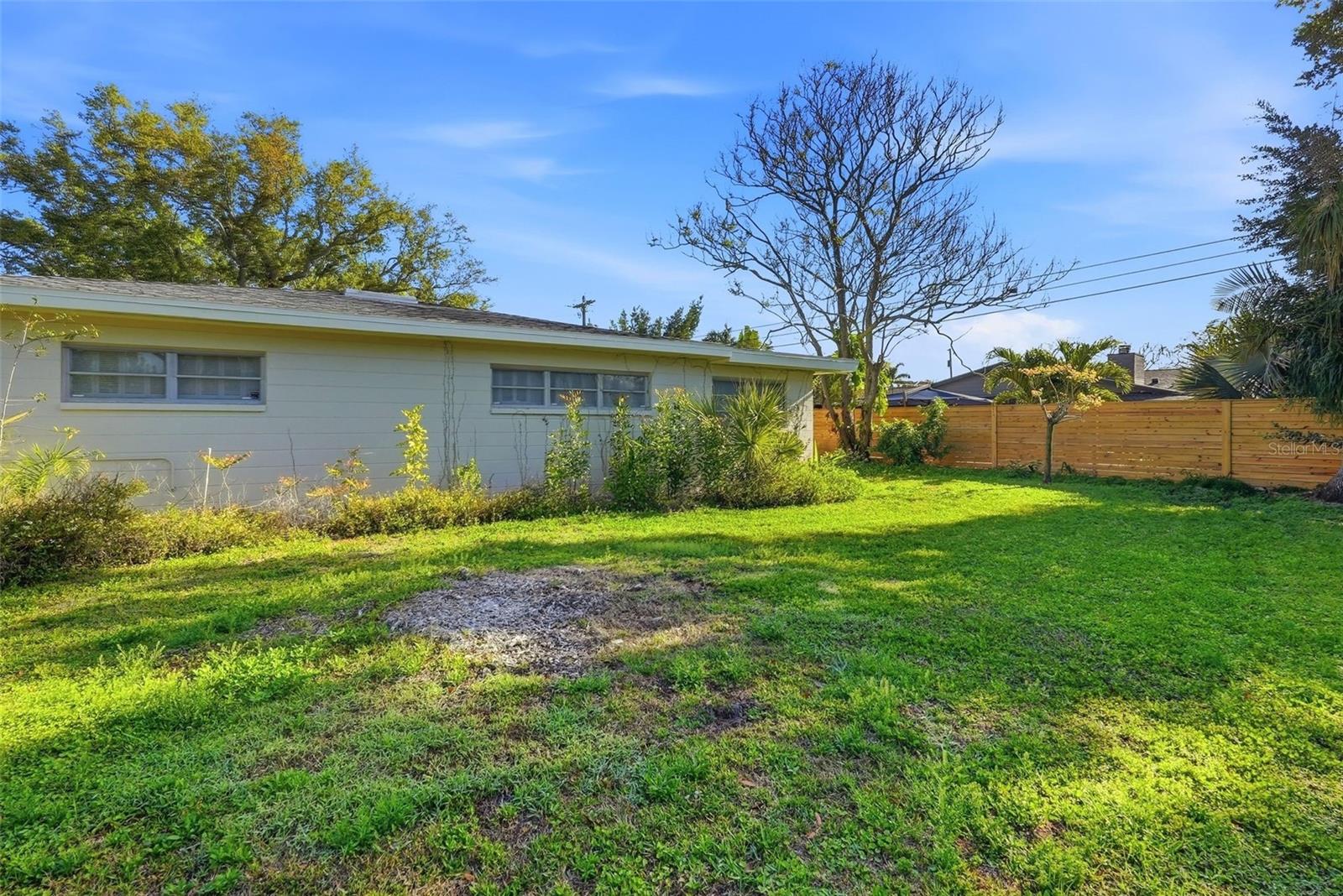 NORTH EAST PARK PLACIDO SHORES - Residential