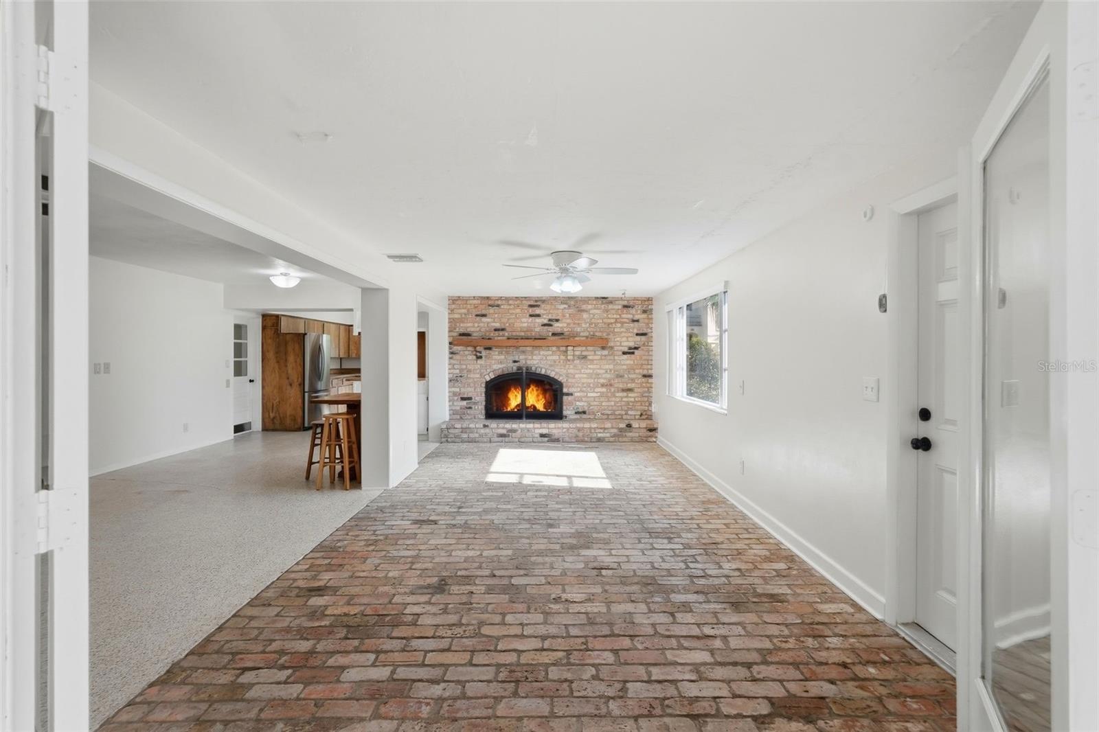 NORTH EAST PARK PLACIDO SHORES - Residential