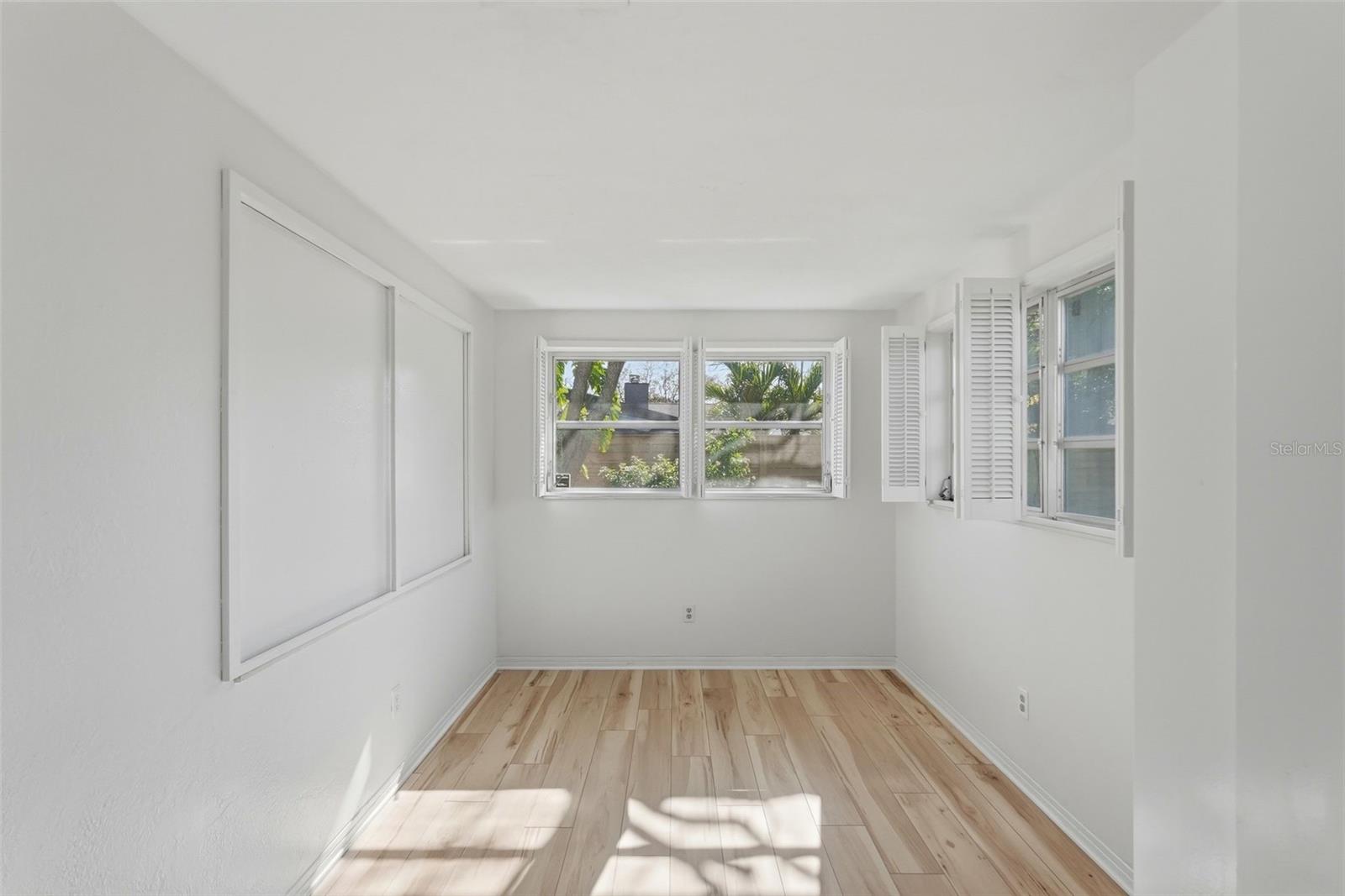 NORTH EAST PARK PLACIDO SHORES - Residential