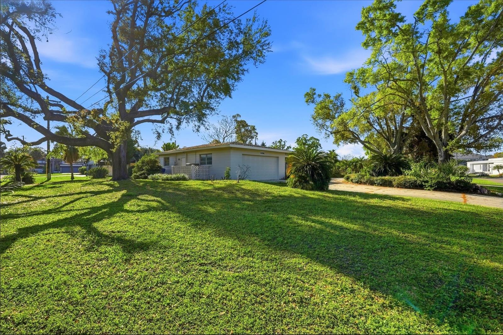 NORTH EAST PARK PLACIDO SHORES - Residential