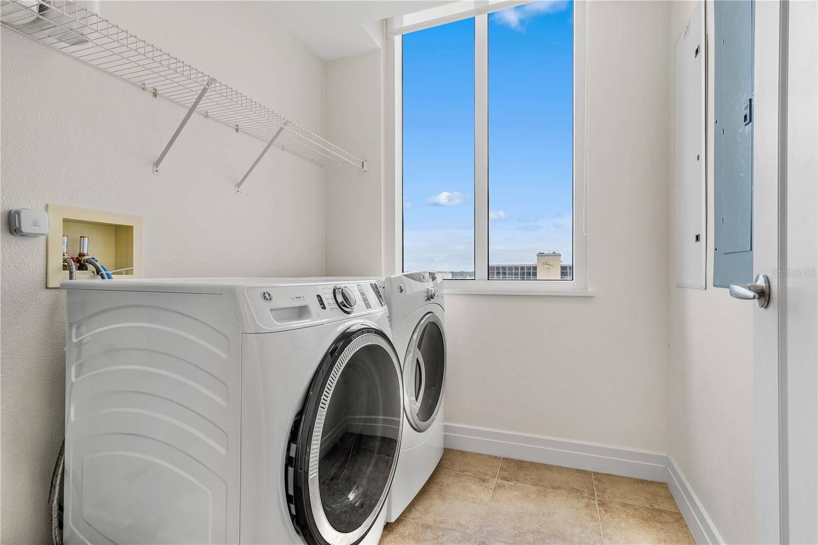 WATERS EDGE CONDO - Residential Lease