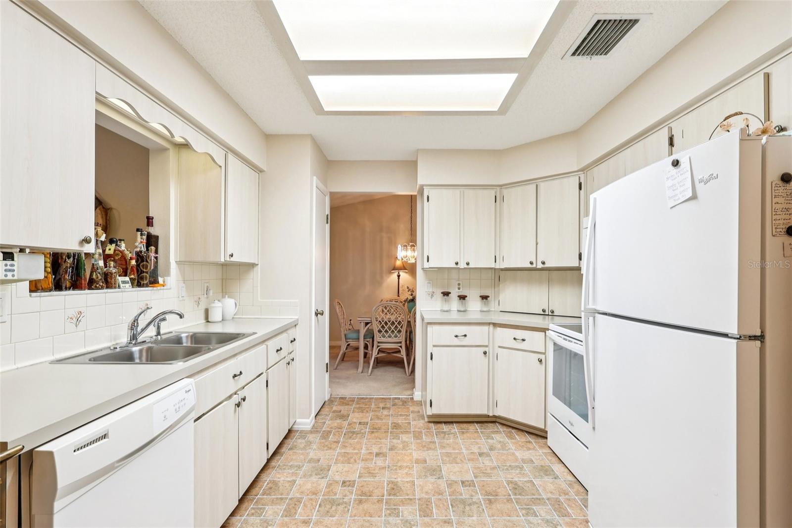 SCOTTISH HIGHLANDS CONDO PH R - Residential