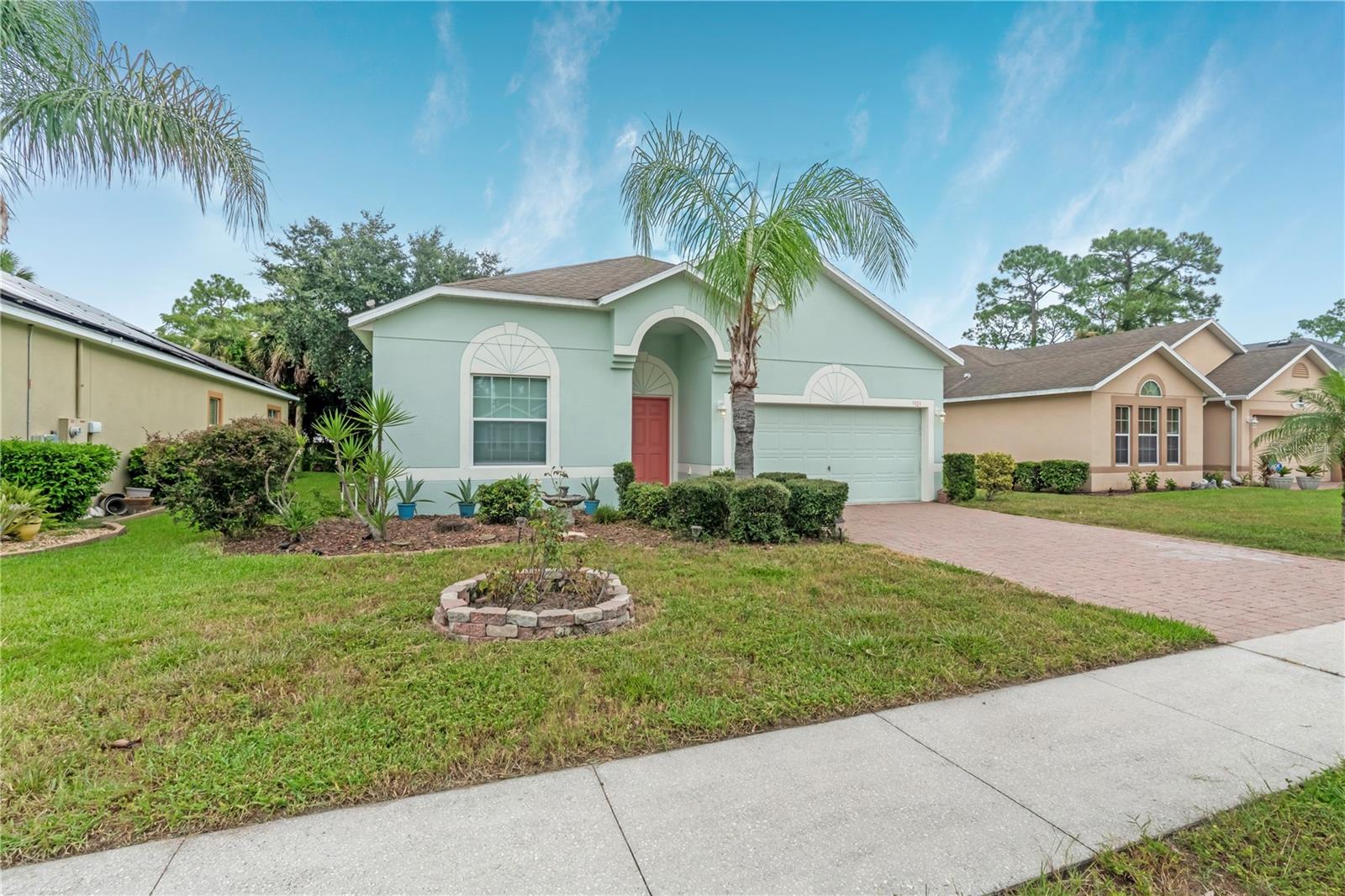 3923 SUNSET COVE DRIVE