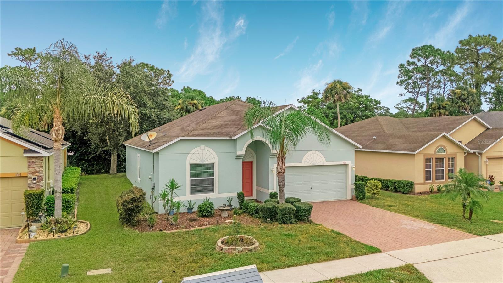 3923 SUNSET COVE DRIVE