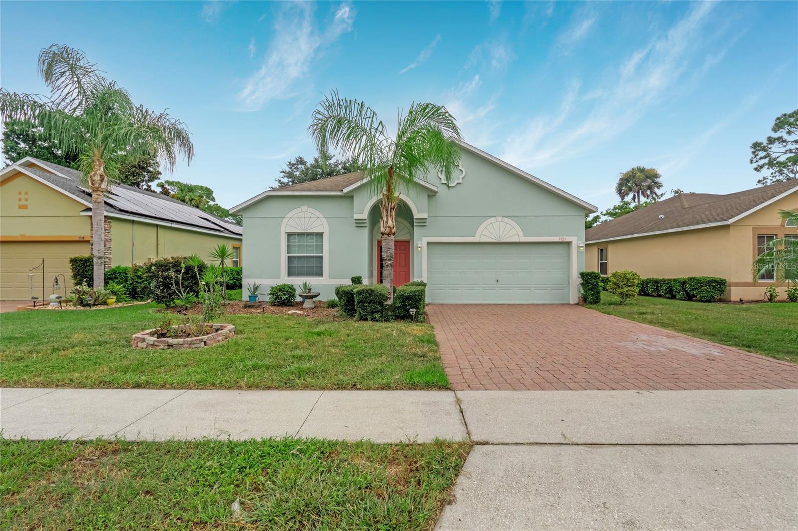 3923 SUNSET COVE DRIVE