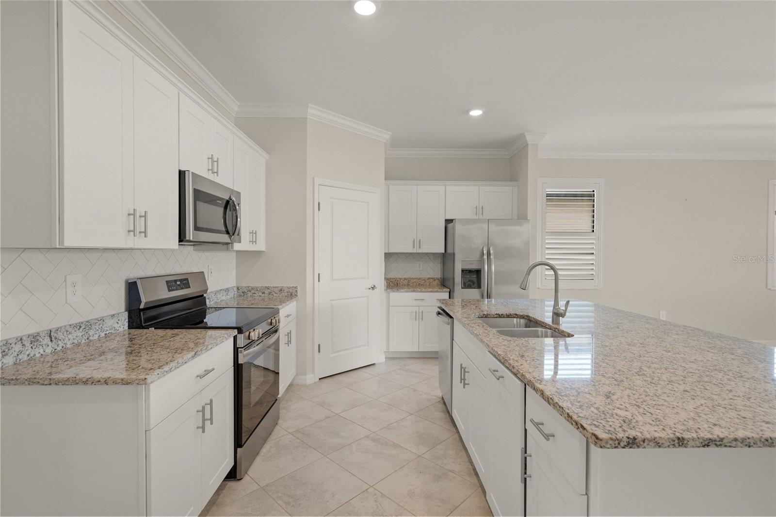 11165 BALFOUR STREET