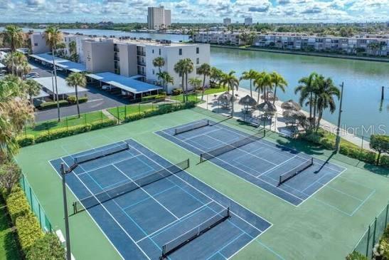 BAY ISLAND GROUP 5 - Residential Lease