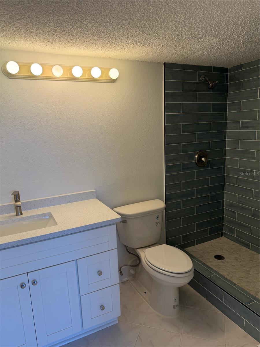 BAY ISLAND GROUP 5 - Residential Lease