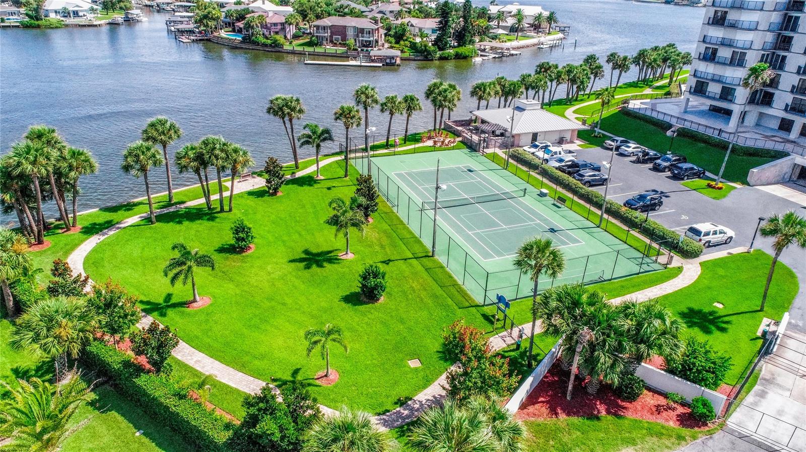 Diamond Head Point Condo - Residential