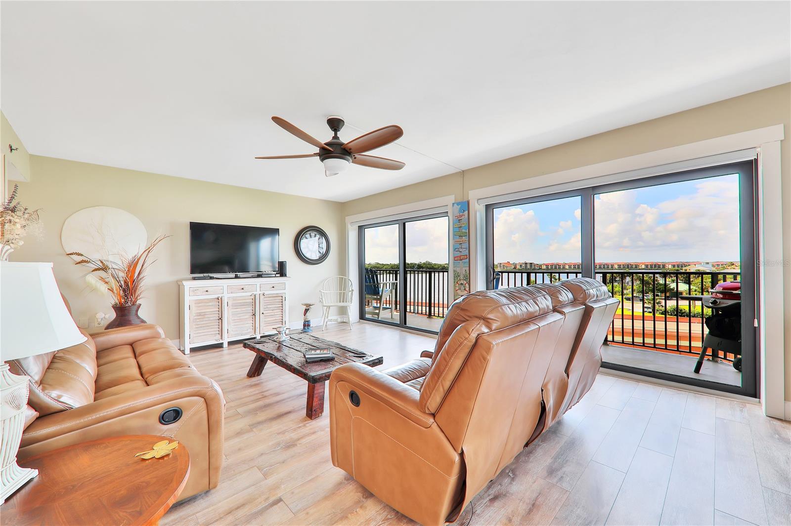 Diamond Head Point Condo - Residential