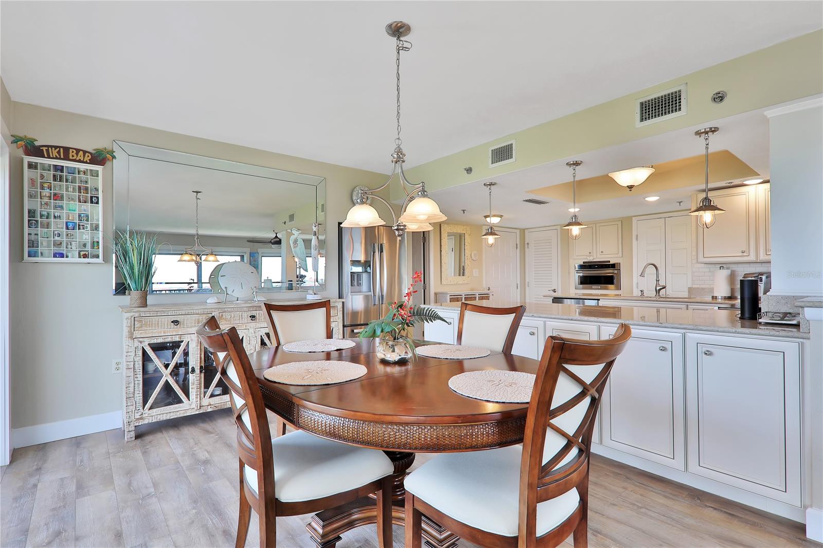 Diamond Head Point Condo - Residential