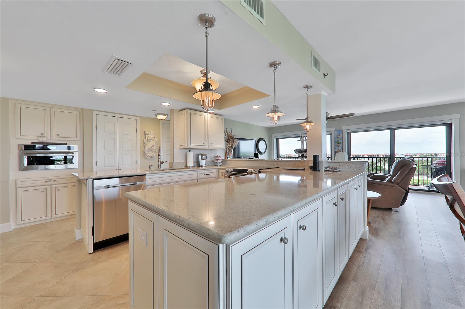 Diamond Head Point Condo - Residential